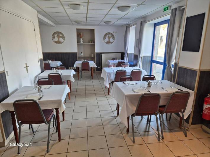 Hôtel pour 2 personnes, avec terrasse et vue à Youx - 4