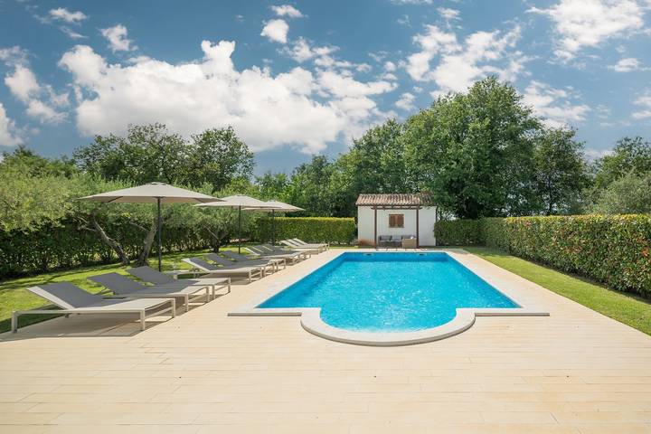 Ferienwohnung für 4 Personen, mit Balkon/Terrasse und Pool in Porec und Umgebung - 3