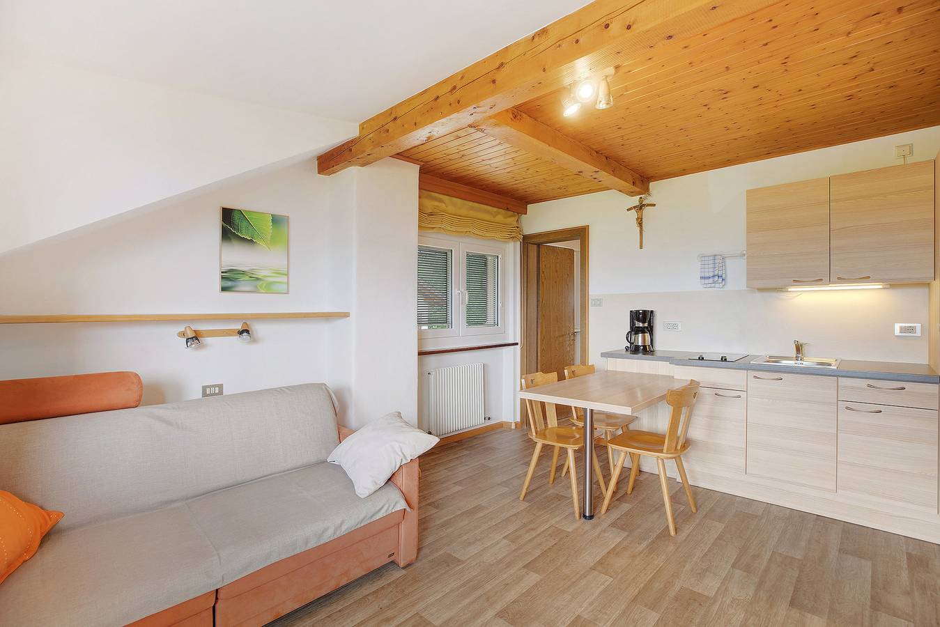 Ganze Wohnung, Ferienwohnung 'Harmony Apt 1' mit Bergblick, Gemeinschaftsgarten und Wlan in Berg (Eppan), Eppan an der Weinstraße