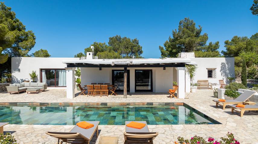 Location de vacances pour 12 personnes, avec jardin à Cala Tarida - 4