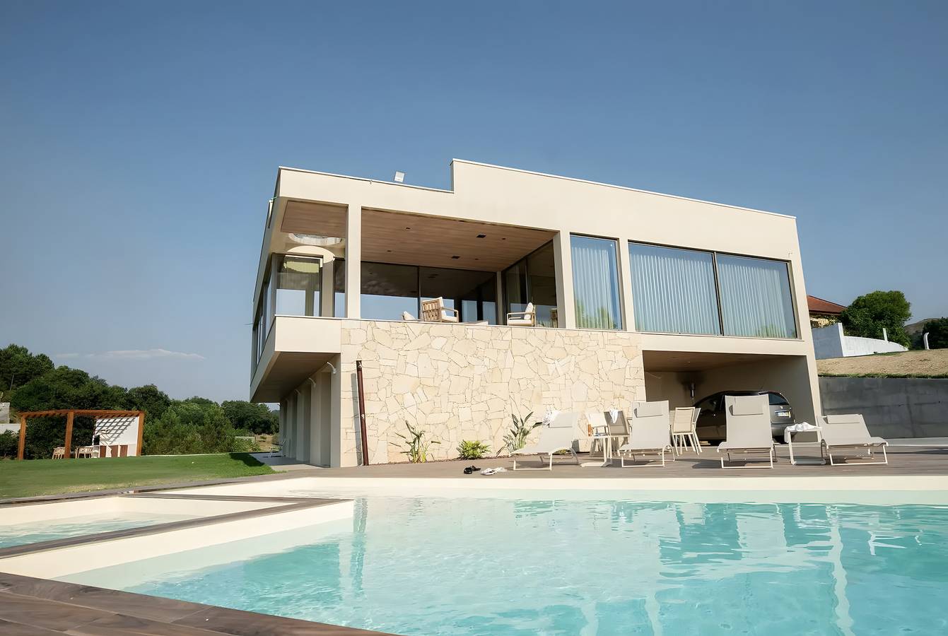 Country House 'Quinta dos Anjos - Guilhofrei' with Lake View, Wi-Fi and Air Conditioning in Guilhofrei, Dystrykt Braga