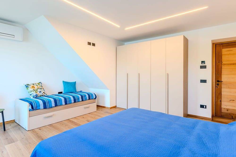 Ganze Wohnung, Gemütliche Wohnung für 6 Personen mit Klimaanlage,  W-Lan, Tv und Terrasse in Verceia, Comer See