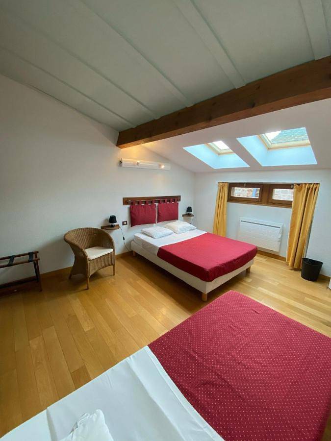 Hôtel pour 2 personnes, avec terrasse et vue à Vinezac - 4