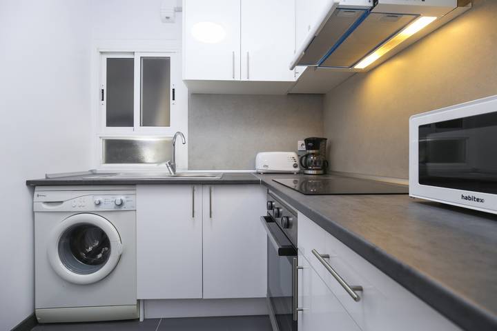 Apartamento entero, Apartamento con aacc frente a la Playa in La Pineda, Vilaseca