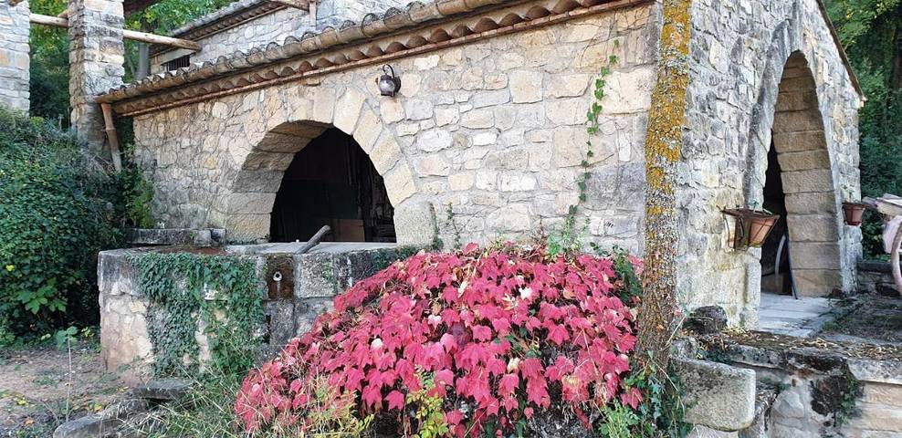 Casa rural para 8 personas, con vistas además de jardín y piscina en Mont Blanc (Tarragona) - 4