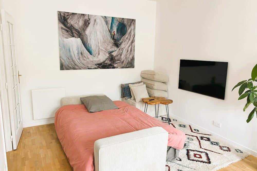Appartement entier, Le Boudoir - proche Paris, parking gratuit, 2p in Le Plessis-Robinson, Hauts-de-Seine