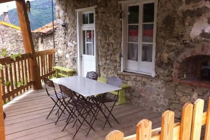 Location de vacances pour 8 personnes, avec Balcon et Jardin à Mercus-Garrabet