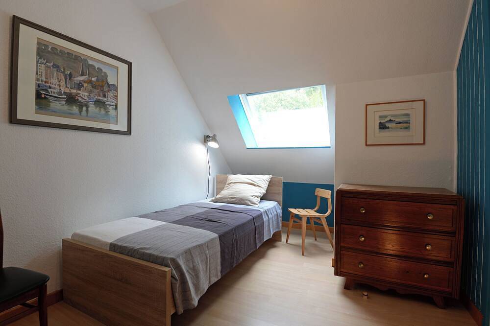 Fisherman's house near the Gr and the sea. Quiet, privileged surroundings! in Paimpol, Rosa Granitküste