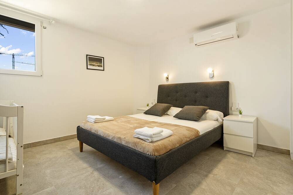 Apartamento entero, Apartamento 'Apartamento Cerca De La Playa' con balcón, Wi-Fi y aire acondicionado in Barcelona, Barcelonés