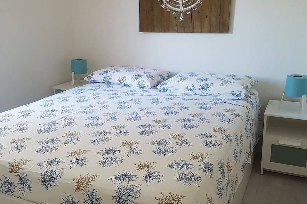 10% Disc. Rosa Dei Venti Room with bathroom, no kitchen, view of Arcip.Maddalena in Baja Sardinia, Arzachena