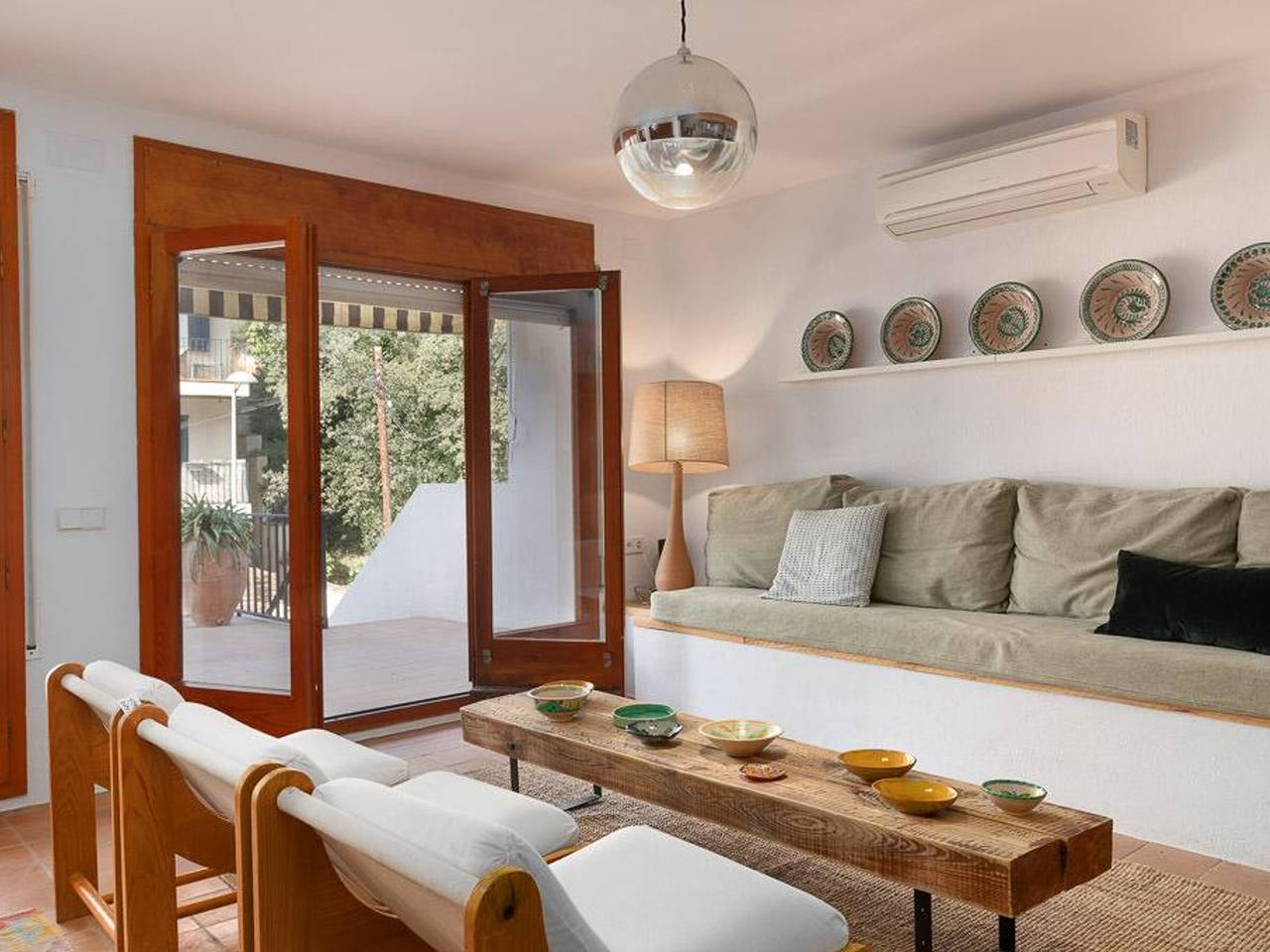 Charming Townhouse with Spacious Terrace and Near Tamariu Beach in Aigua Xelida, Tamariu