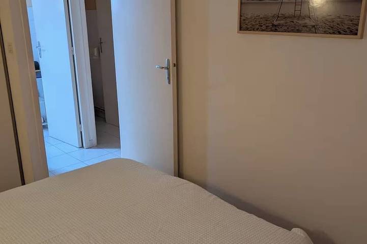 Traditional Fisherman's Cottage in Gâvres – Private Access to the Sea & South-Facing Terrace in Gâvres, Côte des Mégalithes
