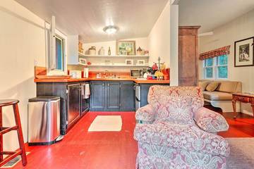 Log Cabin for 8 Guests in Highlands (NC), Macon County, Picture 2