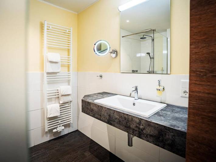 Maison d’hôte pour 3 personnes, avec Terrasse et Jardin à Aix-la-Chapelle - 2