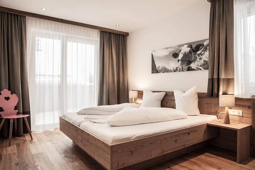 St. Anton's neuestes Chalet - Riffler Lodge - 5 Schlafzimmer mit Kamin und Sauna in Pettneu, Pettneu am Arlberg