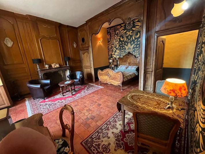 Location de vacances pour 2 personnes, avec vue ainsi que jardin et terrasse à Saint-André-d'Apchon