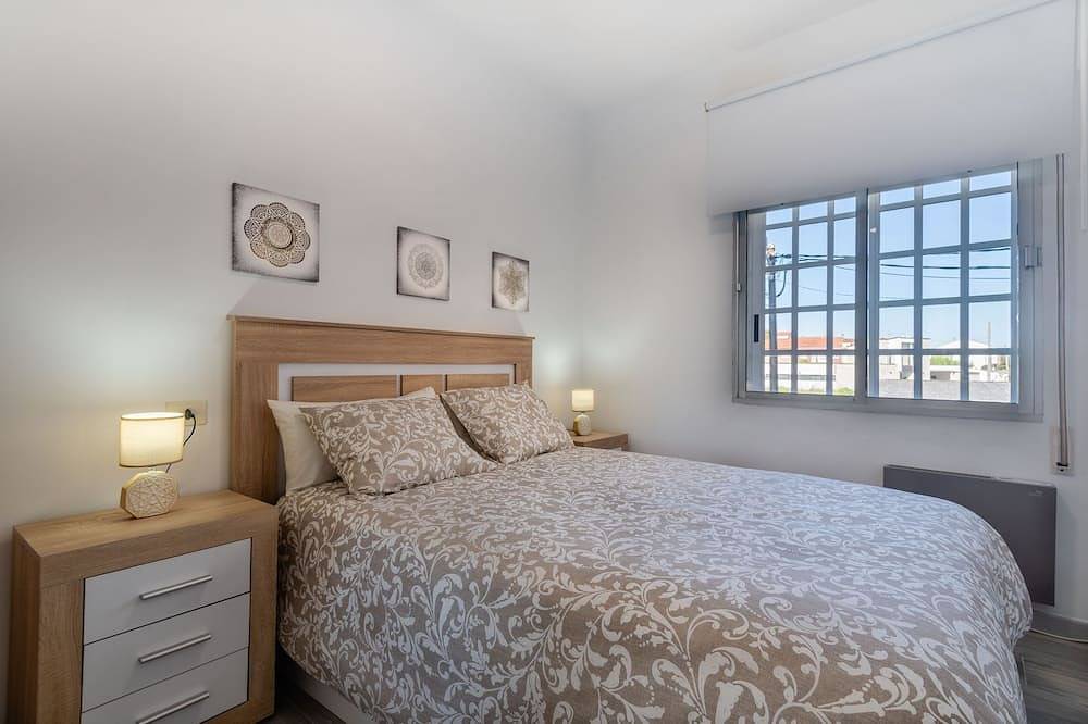 Entire apartment, Apartment-Apartment-Ensuite with Shower-Street Vie in O Grove, Rías Baixas