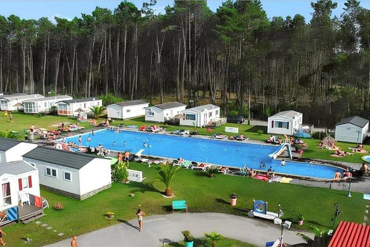 Bungalow para 4 pessoas, com varanda em Leiria distrito