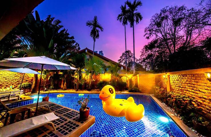 Villa pour 7 personnes, avec jardin ainsi que piscine et vue, animaux acceptés à Pattaya - 3