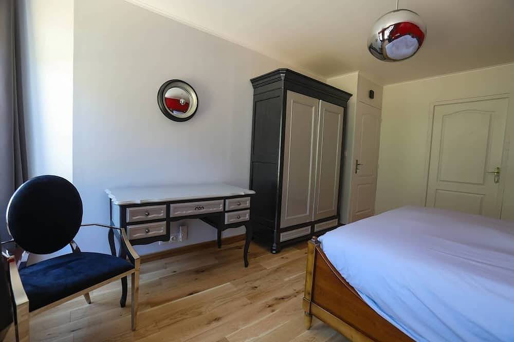 Comfortable guest house just a stone's throw from the Meuse river and the \"voie verte\". in Revin, Regionaler Naturpark Ardennen