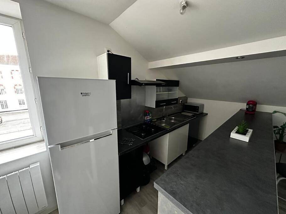 Appartement entier, One-Bedroom Apartment in Thierville-sur-Meuse, Verdun
