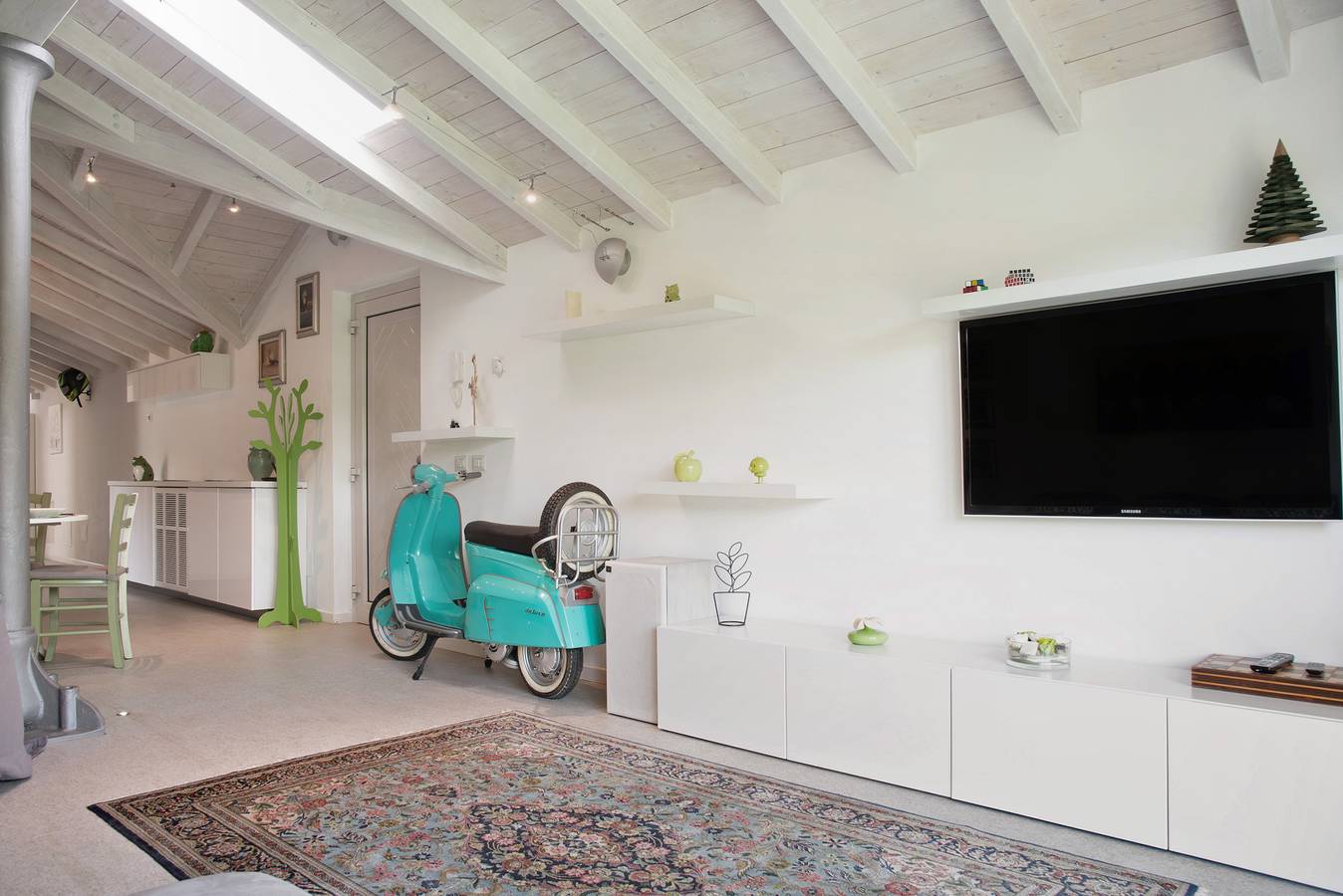Geheel appartement, Appartement 'La Fonte Secondo Piano' met Uitzicht op de Bergen, Privéterras en Wifi in Laveno-Mombello, Lago Maggiore (Lombardy)