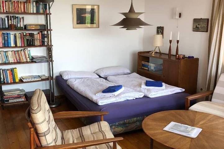 Ganze Wohnung, Geräumiges Feriendomizil (90 m2) mit Balkon in Neunburg vorm Wald, Naturpark Oberpfälzer Wald