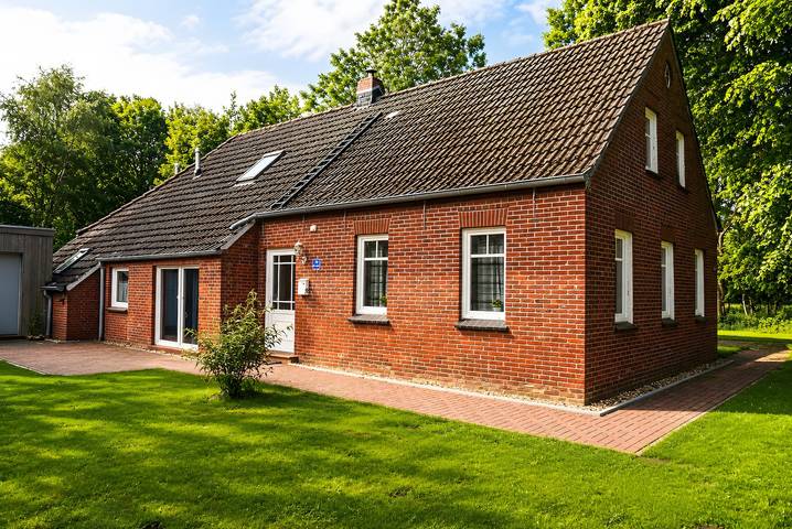 Ferienhaus für 7 Personen, mit Garten in Hage - 2