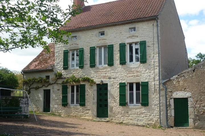 Gîte pour 4 personnes, avec jardin