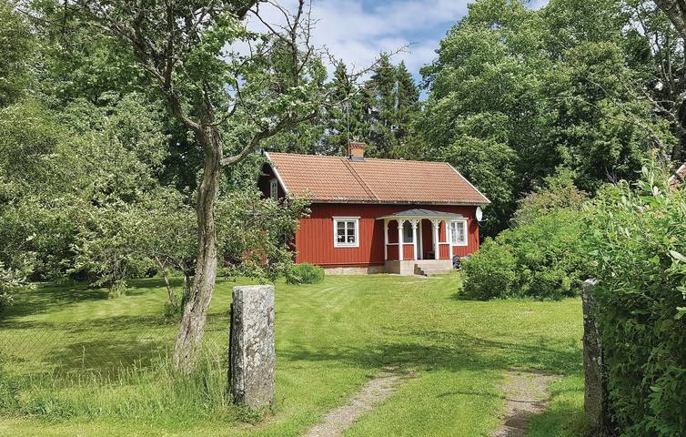 Maison de vacances pour 4 personnes avec terrasse in Broddetorps distrikt, Västergötland