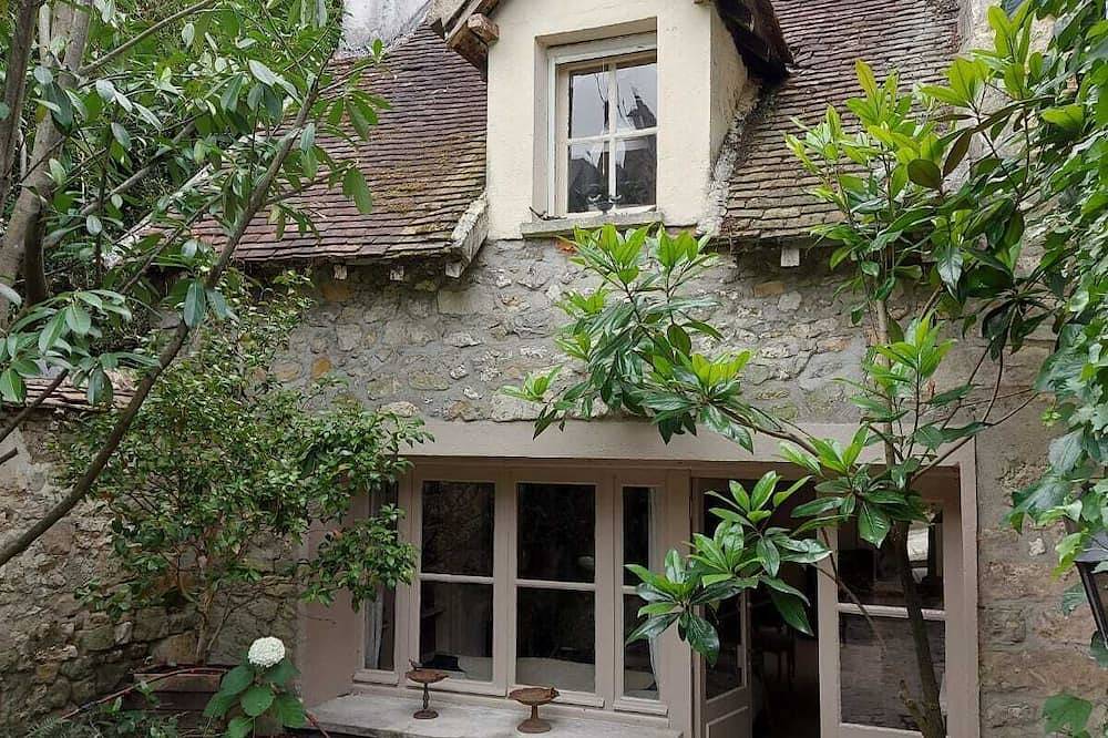 Havre de Paix en Centre Ville, à 5 min du Château ! in Fontainebleau, Seine-et-Marne