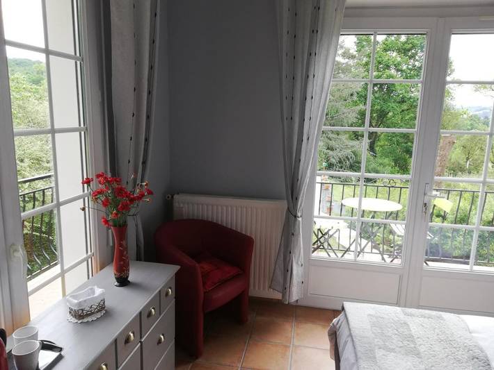 Chambre d’hôte pour 2 personnes, avec jardin ainsi que piscine et jacuzzi dans les Hautes-Pyrénées - 4