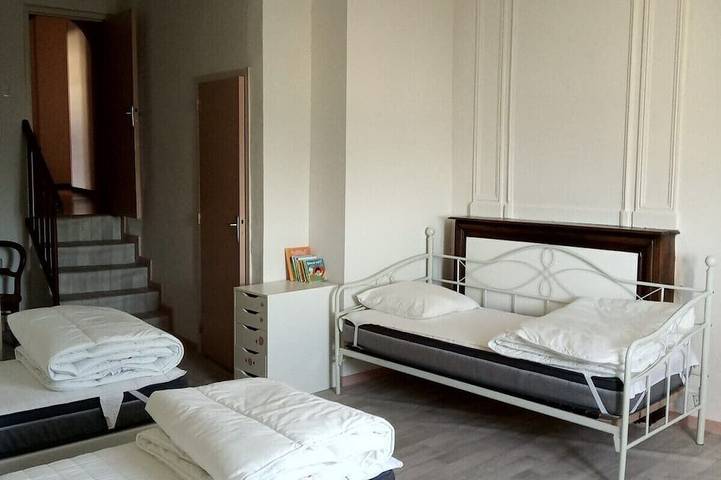 Familienhaus aus dem 13. Jahrhundert im mittelalterlichen Viertel in Viviers, Privas (arrondissement)