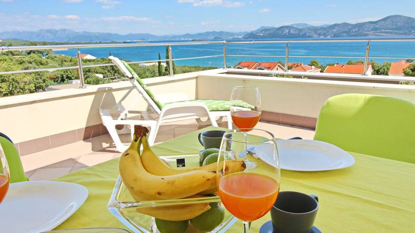 Gîte pour 6 personnes, avec balcon à Drače - 2