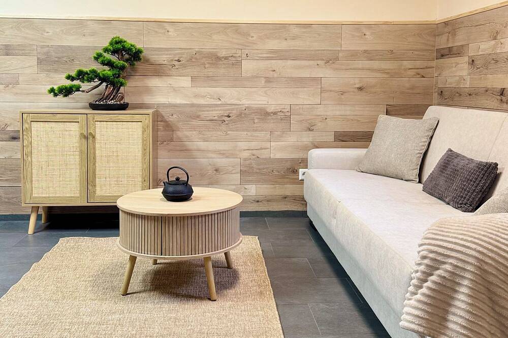 Ganze Wohnung, Oyado Asia Wellness Ferienwohnung Bodensee. Whirlpool, Infrarotsauna, 3D Kamin, in Überlingen, Region Bodensee-Oberschwaben