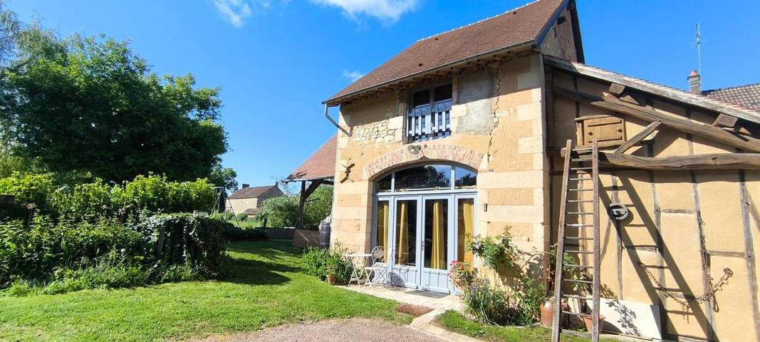Location de vacances pour 4 personnes, avec vue et jardin, adapté aux familles à Dampierre-sous-Bouhy - 3