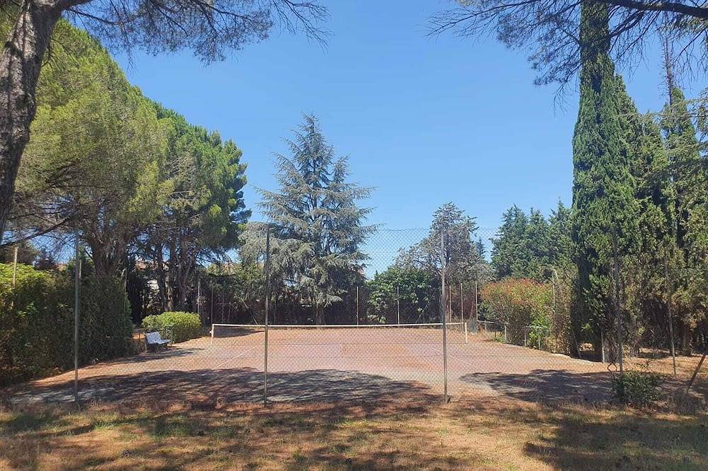 La Villa des Pins in Garons, Nimes region