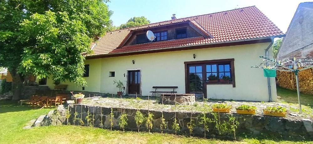 Vakantieappartement voor 4 personen, with terras and uitzicht as well as tuin in Pilsen Regio