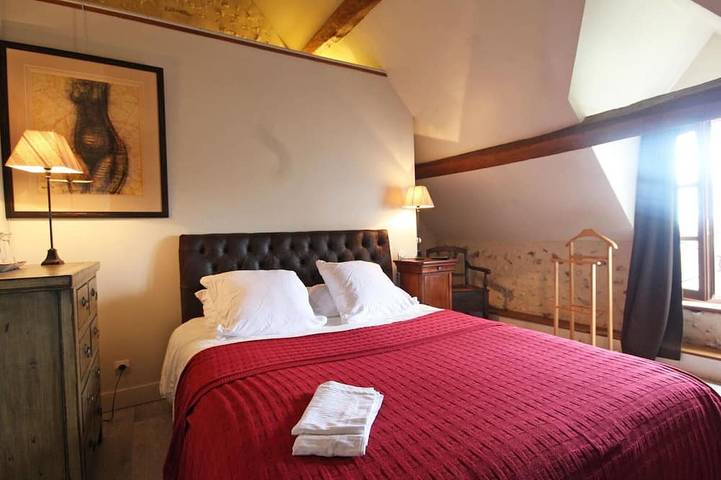 Gîte pour 14 personnes, avec jardin, animaux acceptés dans Neuilly-sur-Eure - 2