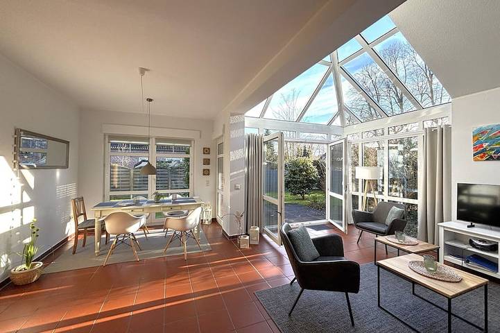 Ferienhaus für 6 Personen, mit Balkon und Garten