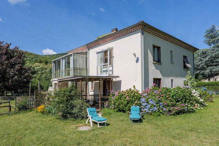 Gîte pour 4 personnes, avec Jardin