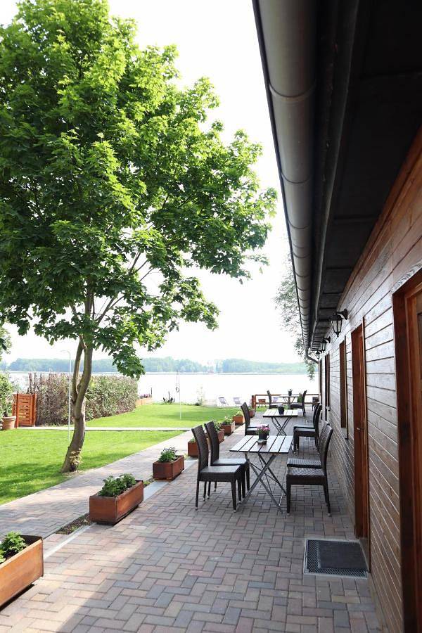 Ferienwohnung für 2 Personen, mit Terrasse und Garten sowie Seeblick und Ausblick in Am Mellensee