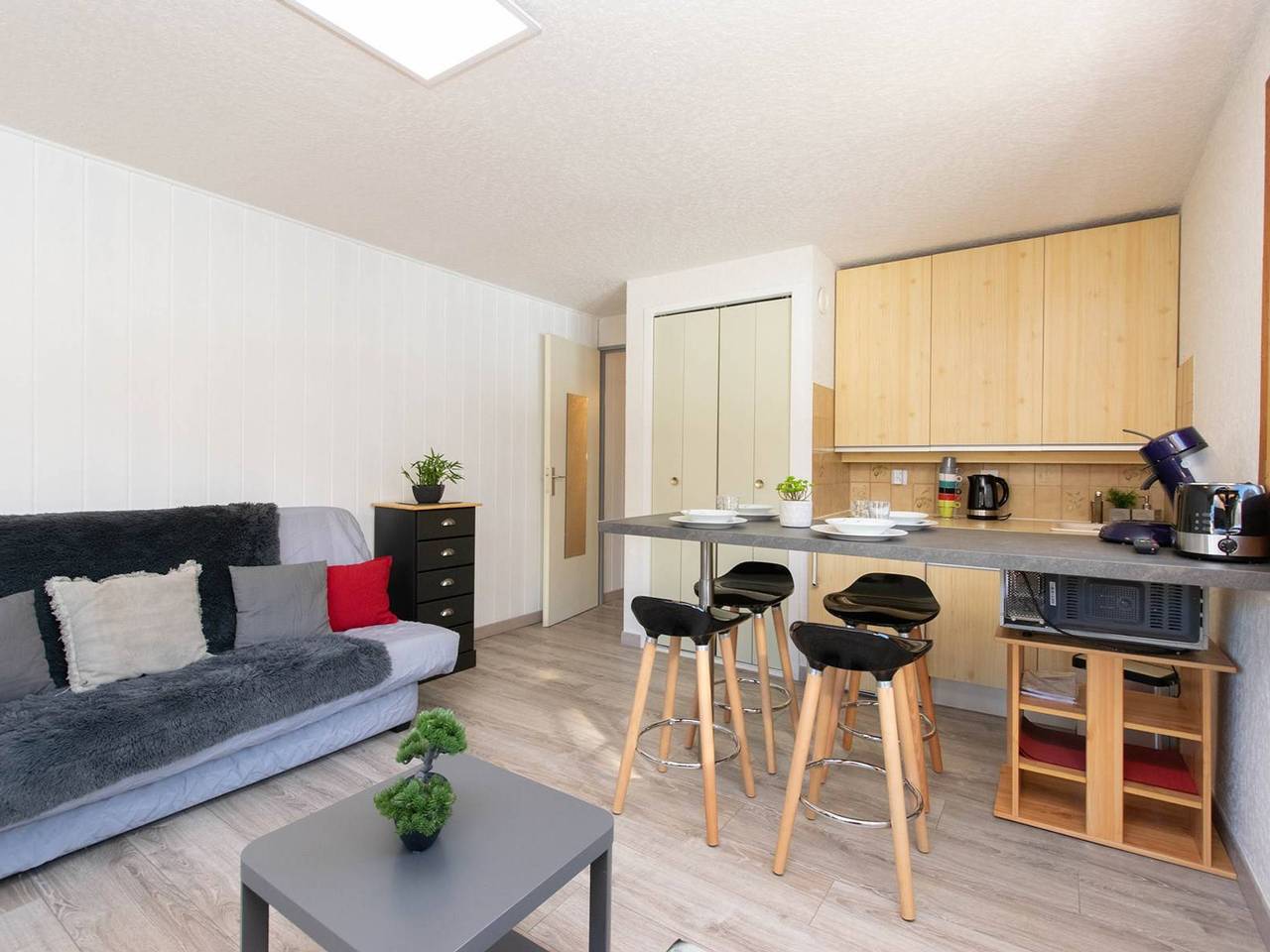 Entire apartment, Renovated apartment near cable car with private parking in Saint-Lary-Soulan, Pyrenees National Park