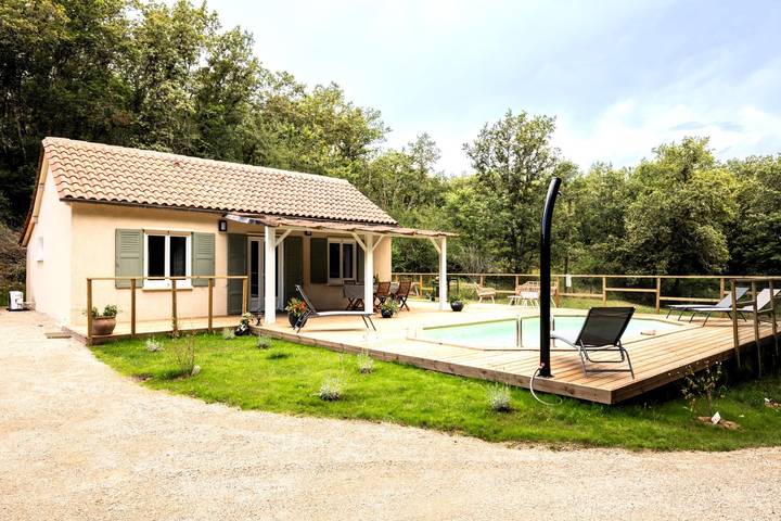 Gîte pour 4 personnes, avec piscine à La Bachellerie - 2
