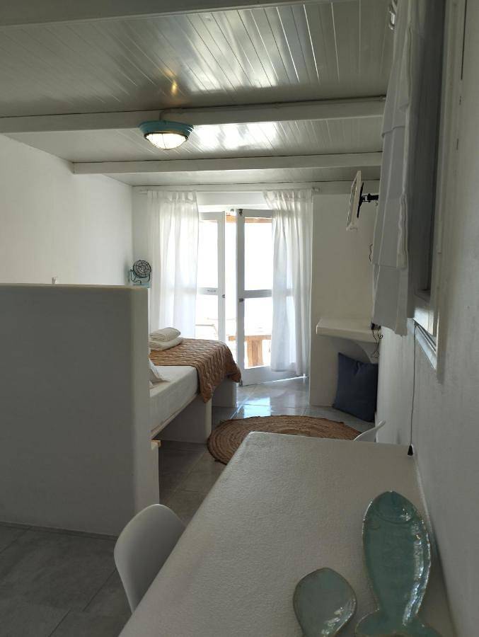 Location de vacances pour 2 personnes, avec vue et terrasse dans Milos - 3