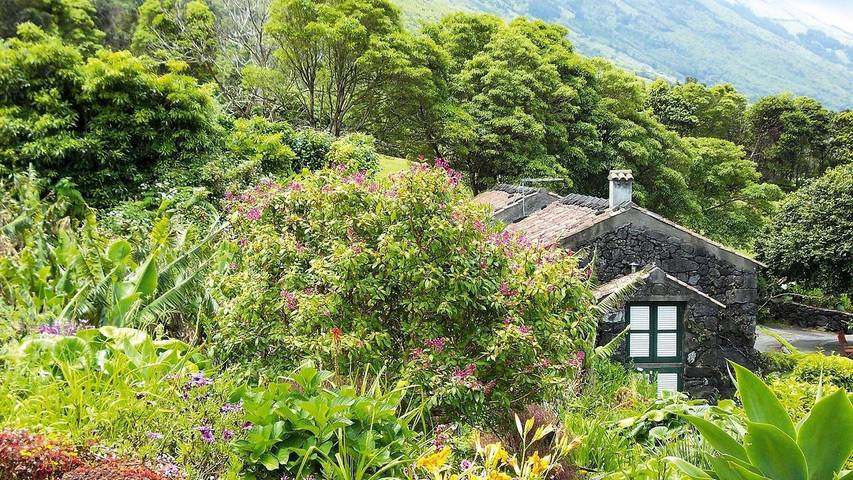 Casa de férias para 4 pessoas, com terraço na Ilha do Pico