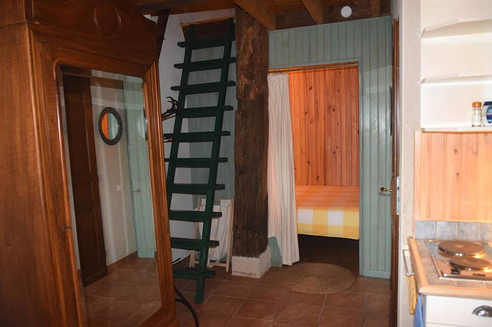 Adorable gîte au coeur de la nature, 4 personnes, avec piscine et tennis in Pinel-Hauterive, Région de Villeneuve-sur-Lot