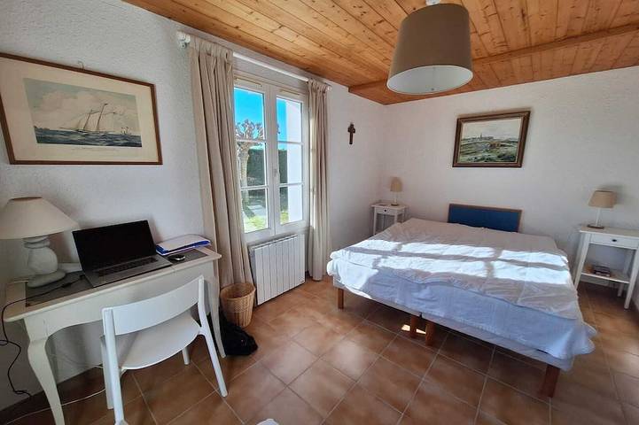 Location de vacances pour 8 personnes, avec Terrasse et Jardin à Loix - 2
