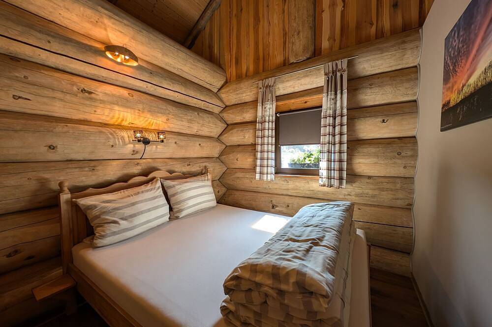 Log Cabins Naturstammhaus - Ferienhaus Rügen 16 - Feriendorf Tollensesee in Tollensesee, Groß Nemerow
