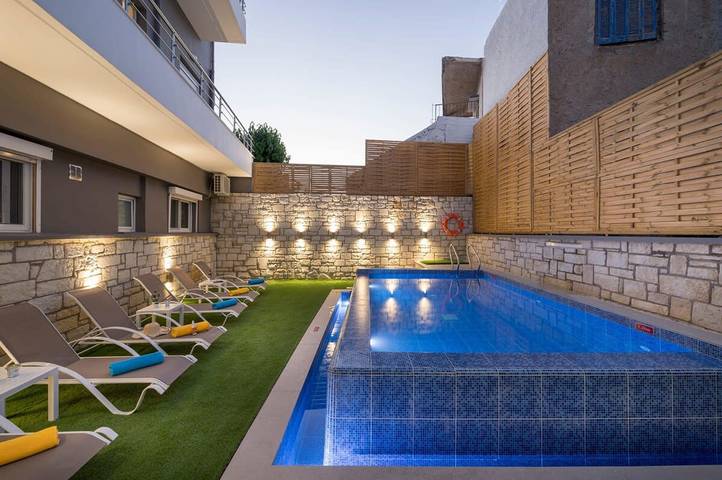 Ferienwohnung für 8 Personen, mit Pool und Balkon/Terrasse, kinderfreundlich in Chania und Umgebung - 2